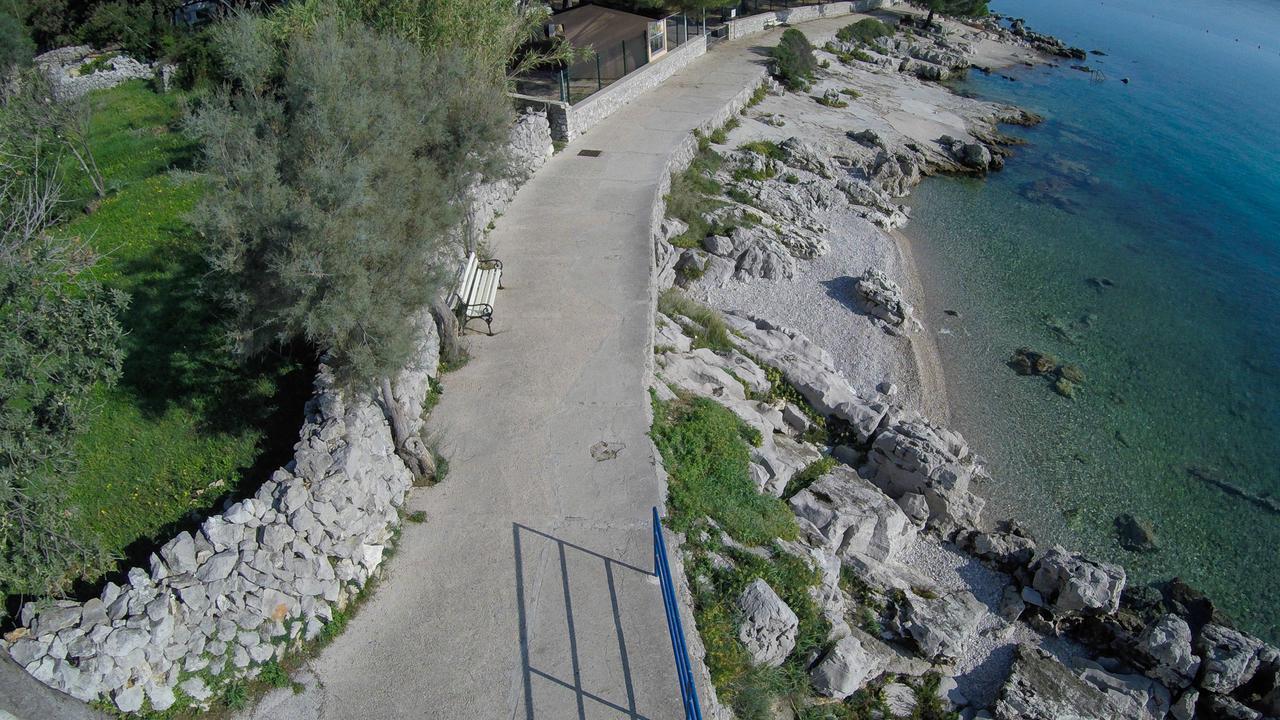 Apartments Del Sole Нерезине Экстерьер фото